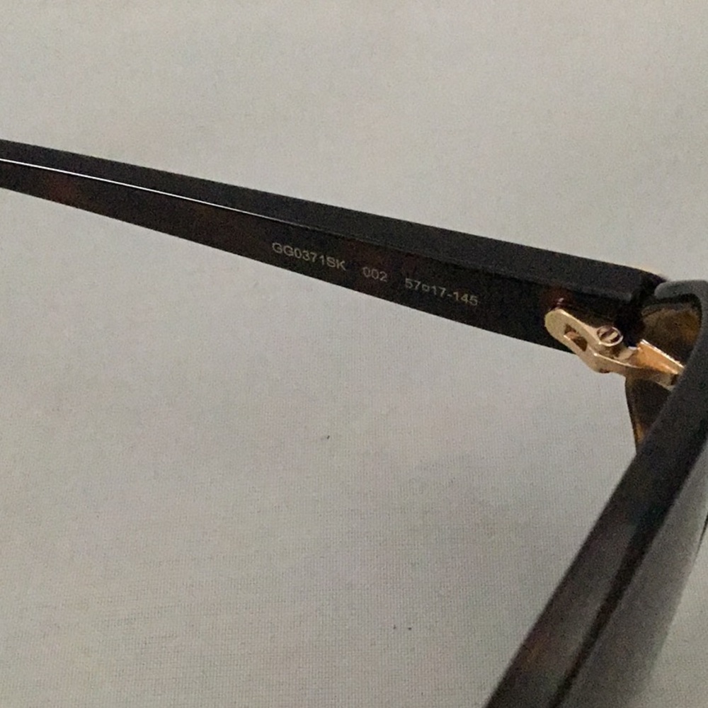 GUCCI BROWN GRADIENT ROUND LADIES SUNGLASSES. - Picture 7 of 9